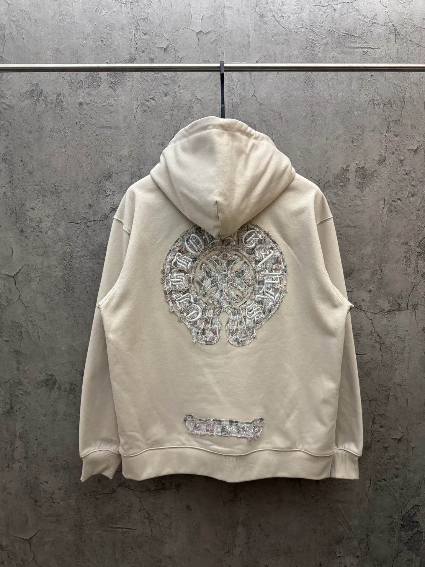 （ ， P， ） 𝗖H/ 2026 New Arrival Original 👑 ！ ！ ！ ： ➕100% 。Authentic ➕ ➕3D ➕ ： ！ ！ ： Size：S M L XL ：2131